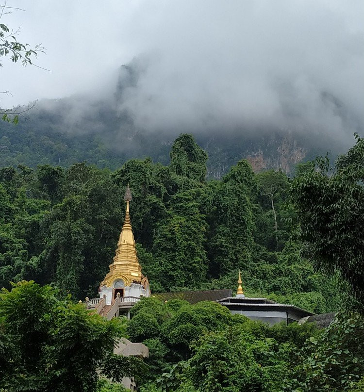 Wat Tham Pha Plong景点图片