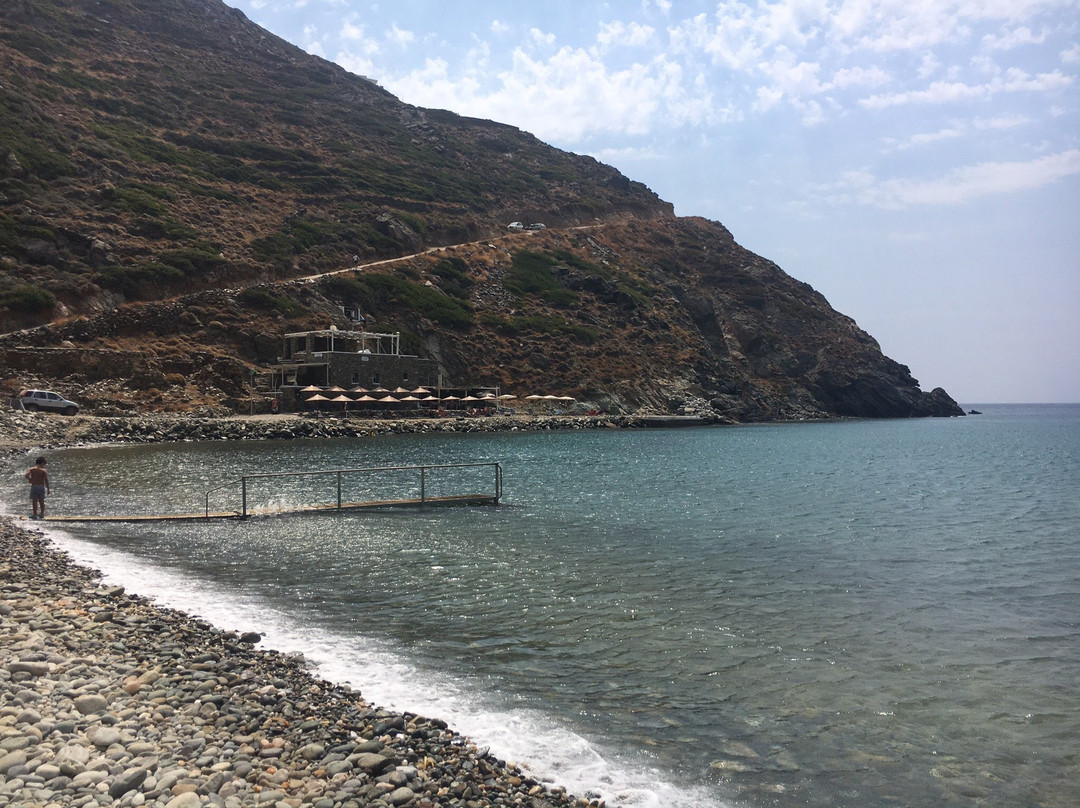 Vroulidia Beach景点图片
