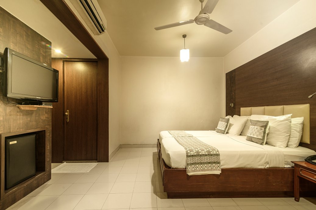 预算贝勒维酒店主图