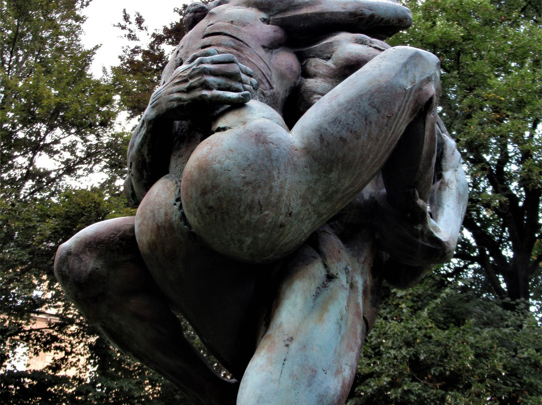 Sculpture L'union-蒂永维尔必去景点