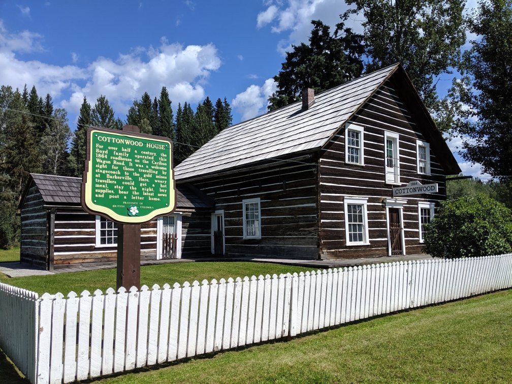 Cottonwood House Historic Site景点图片