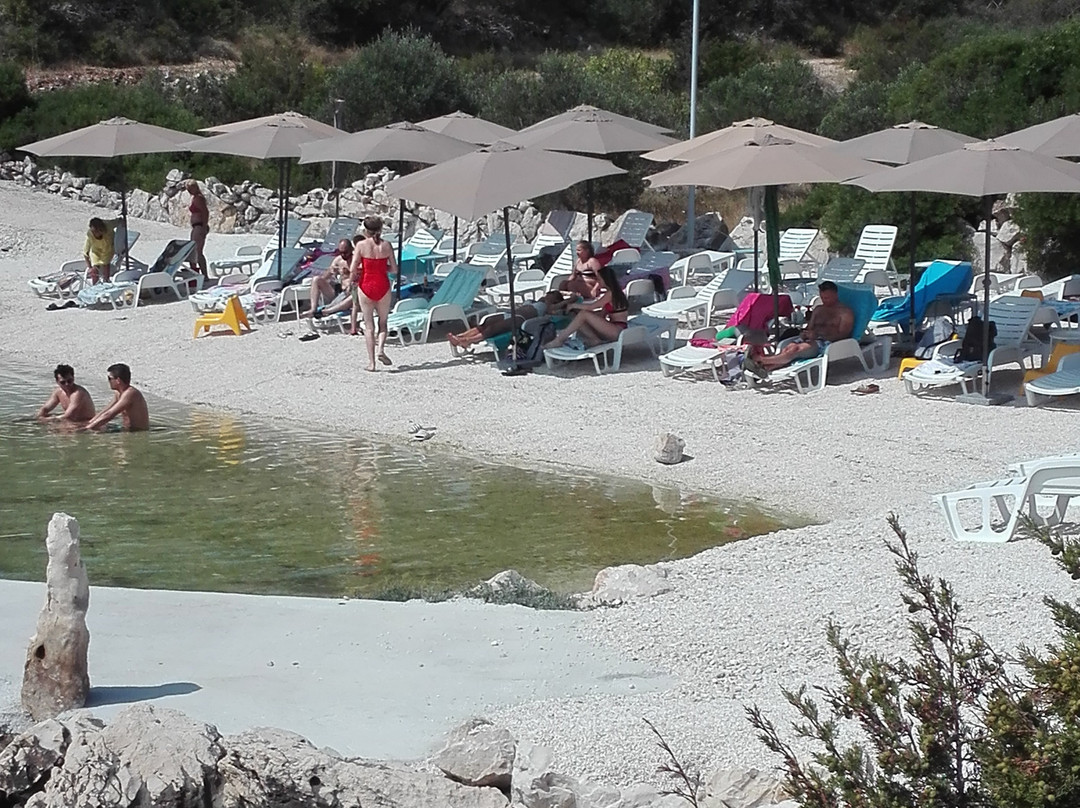 Blue Nautica-特罗吉尔必去景点