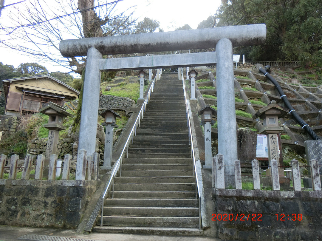Hokoshima Shrine景点图片