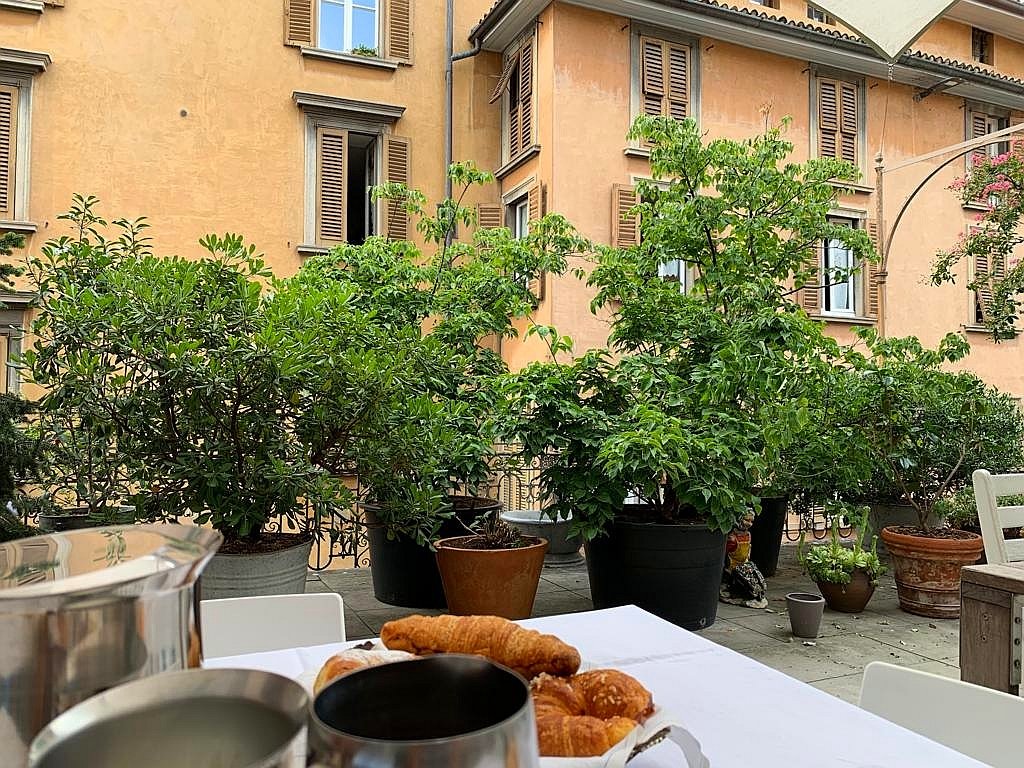 Le 5 Vie B&B-餐饮