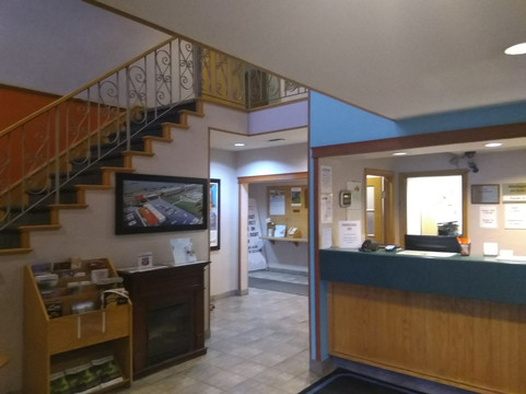 Howard Johnson by Wyndham Fort St. John主图