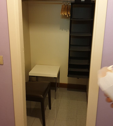 阿拉米斯镇酒店主图