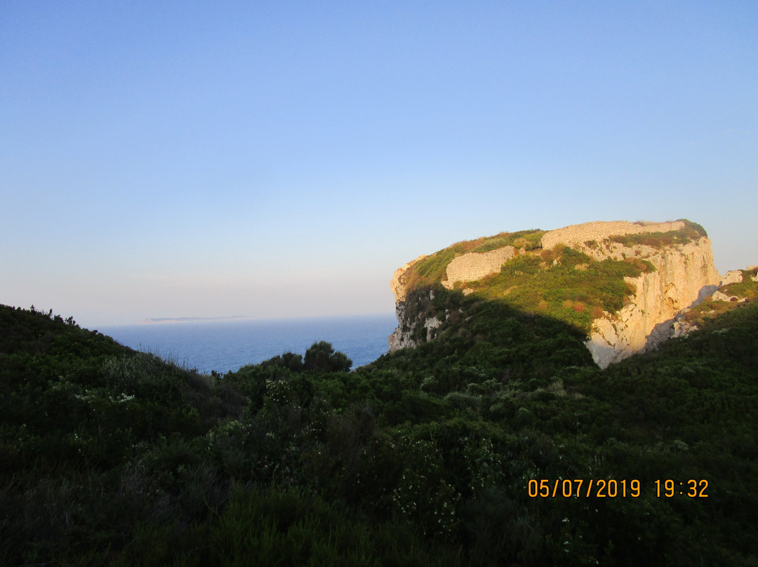 Faros-Othonoi必去景点