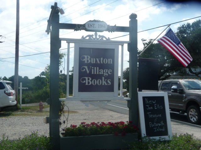 Buxton Village Books景点图片