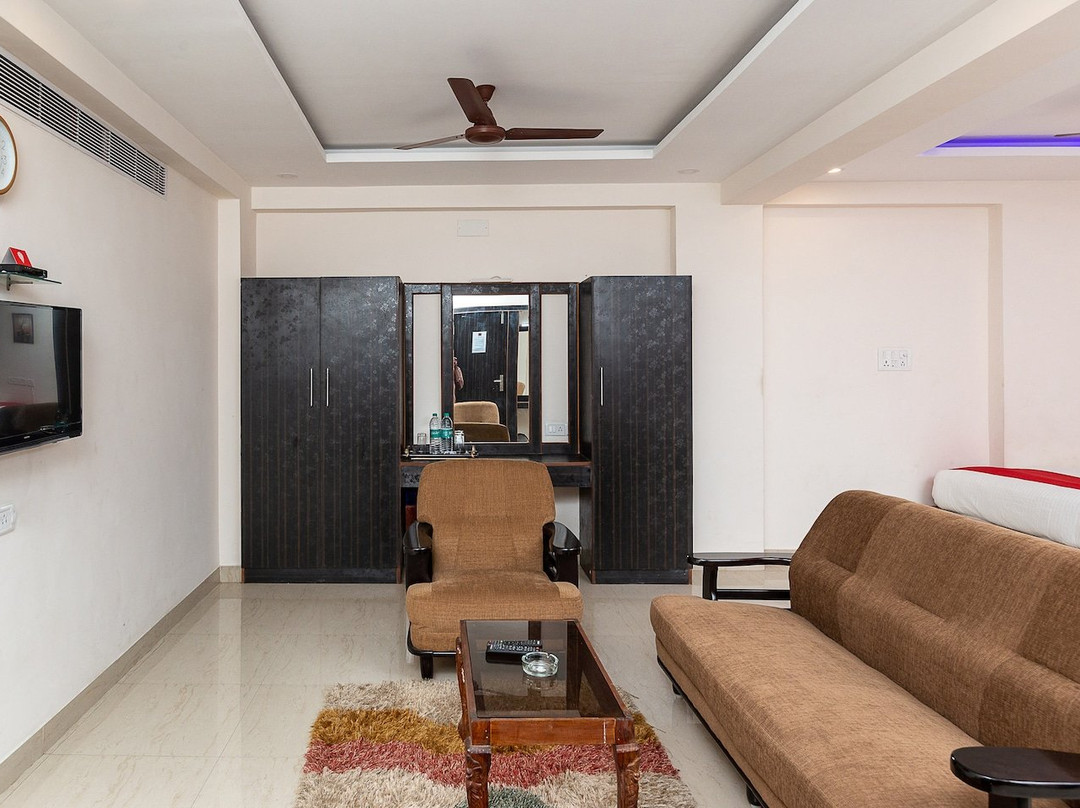 Hotel Nagoorar Inn主图