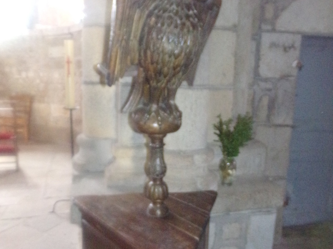 Eglise Saint Pierre De Menet-Menet必去景点