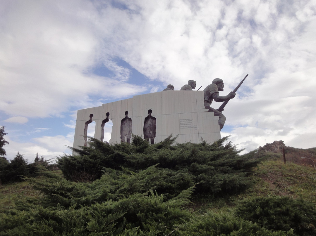 Distomo Massacre Memorial景点图片