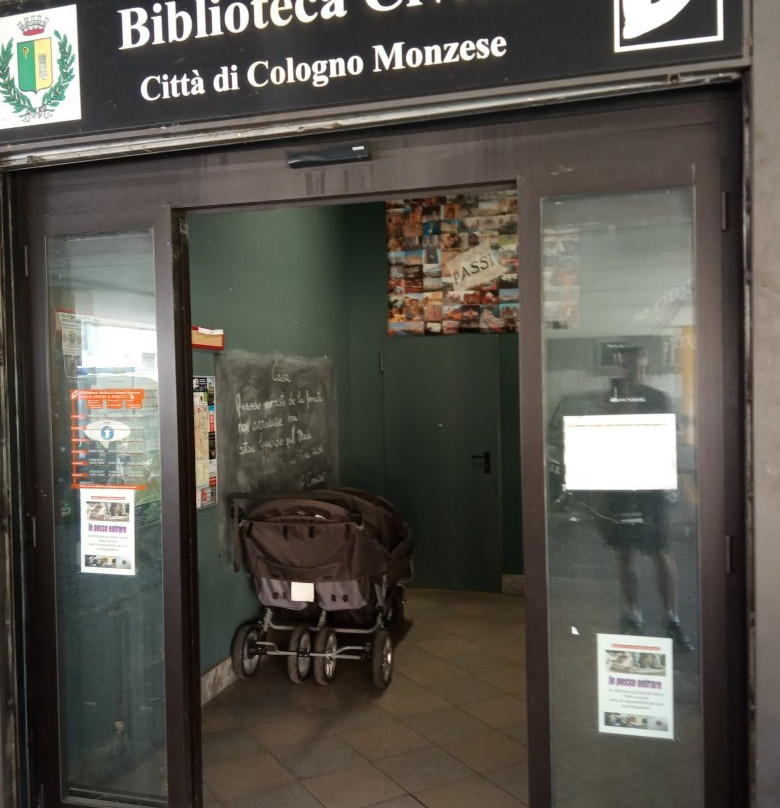 Biblioteca Civica di Cologno Monzese景点图片