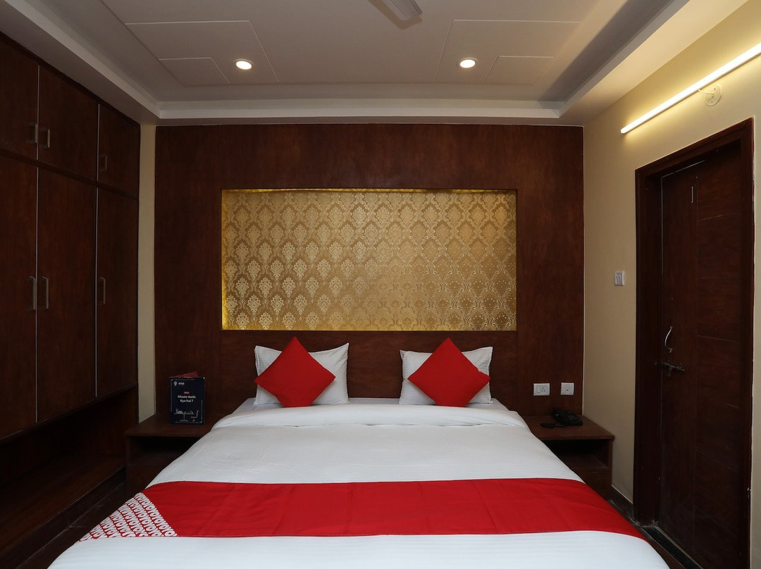 OYO 23616 Hotel Ss主图