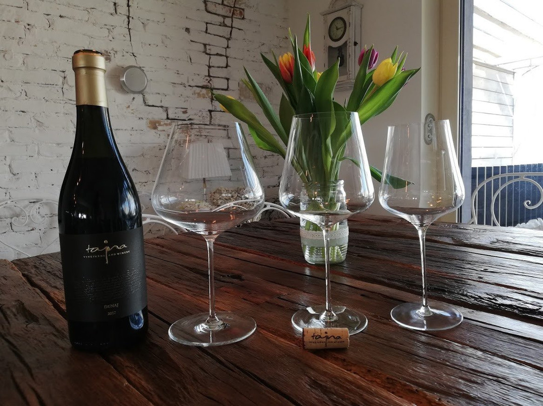Tajna Vineyards and Winery-Tajna必去景点