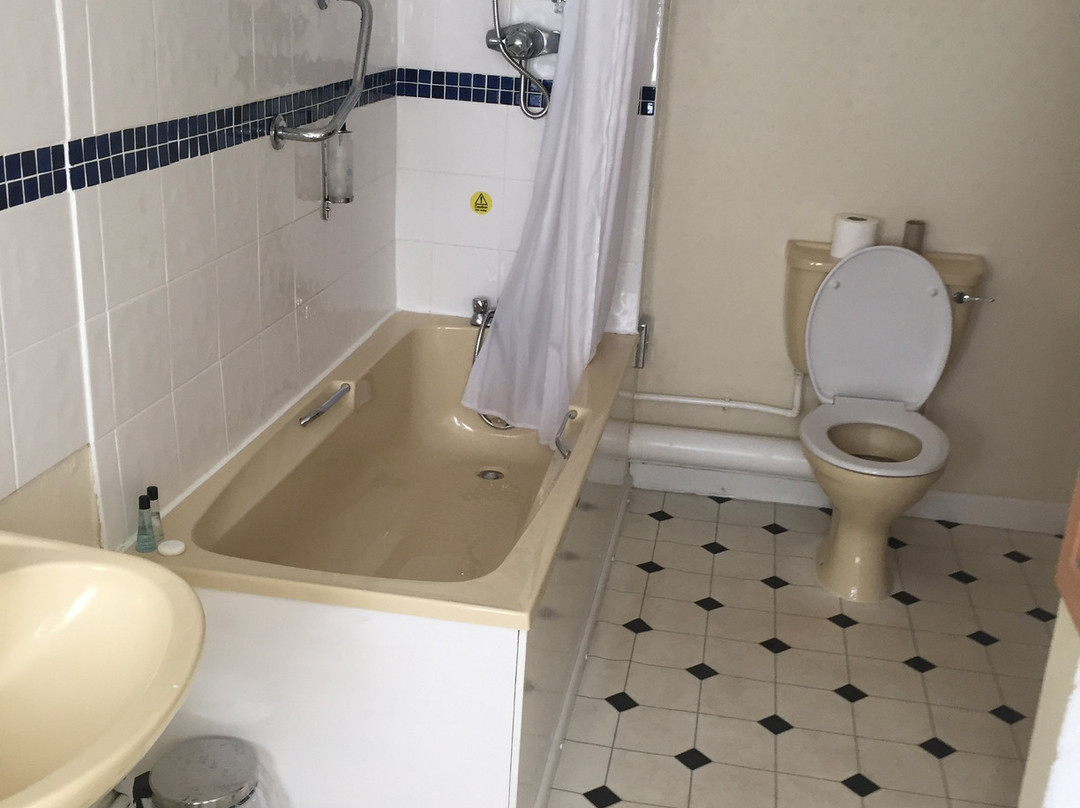 Pettifers Freehouse Hotel主图