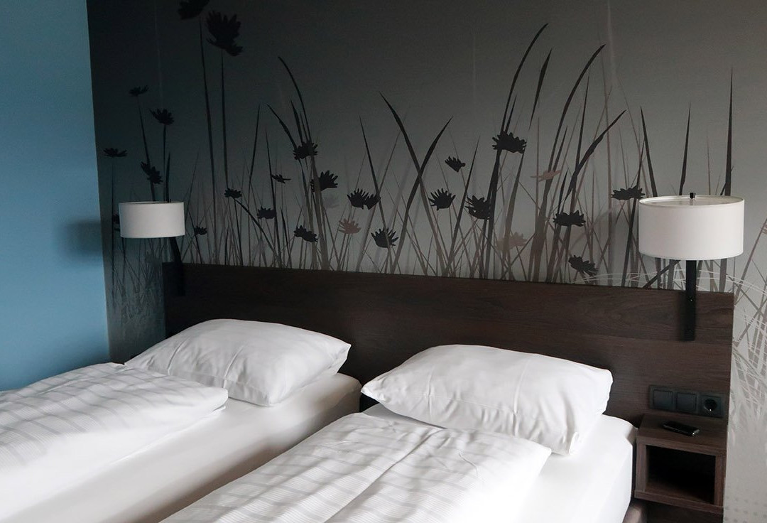 Hwest Hotel Hall主图