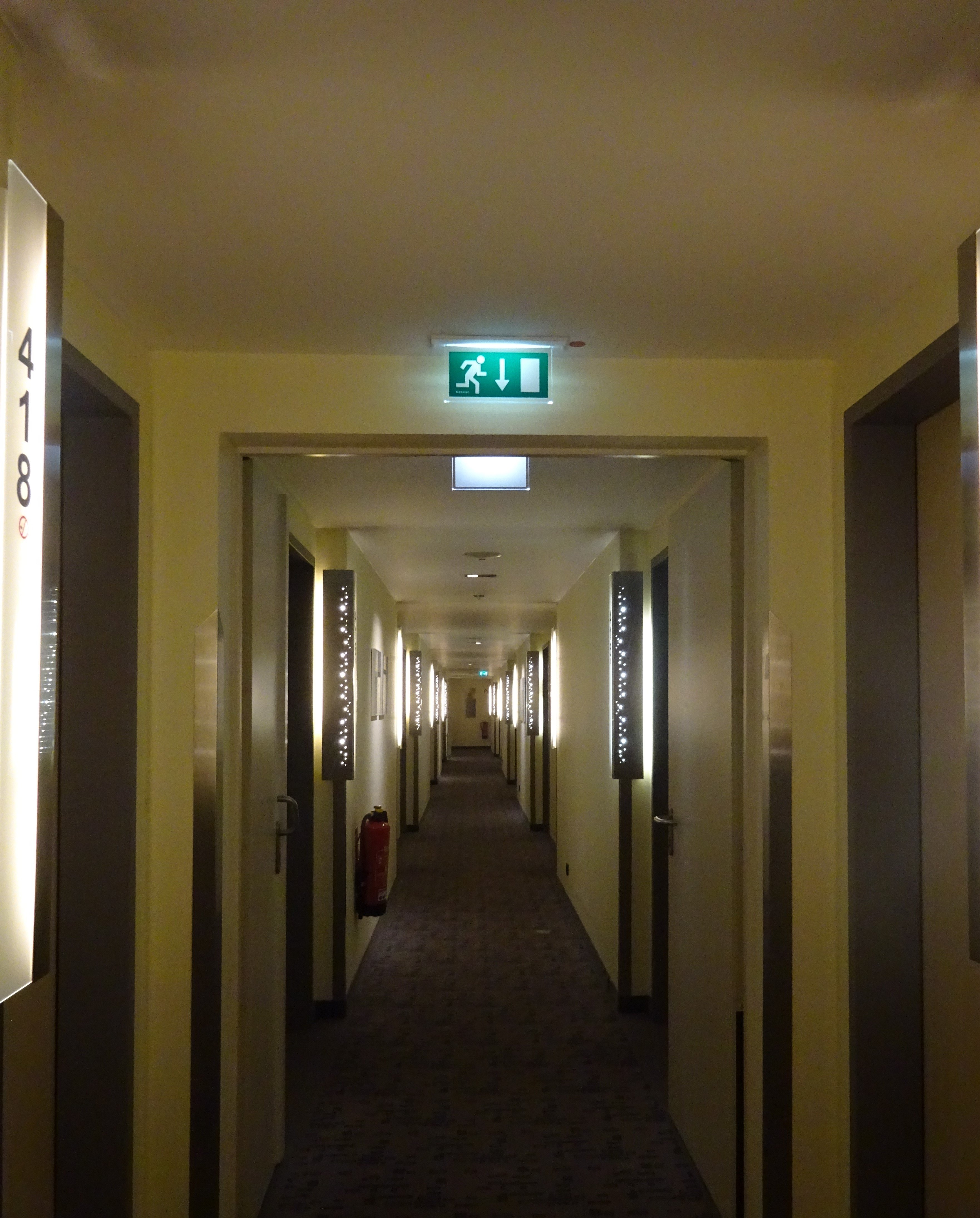 新依森堡法兰克福机场美居酒店-浴室