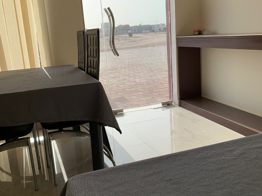 Oyo 107 Ras Al Hadd Waves Hotel主图