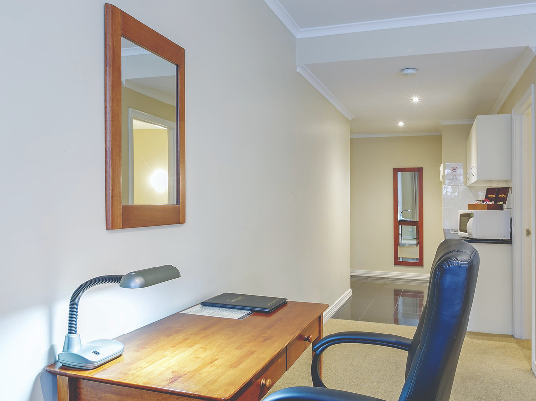 最佳西方湖酒店主图