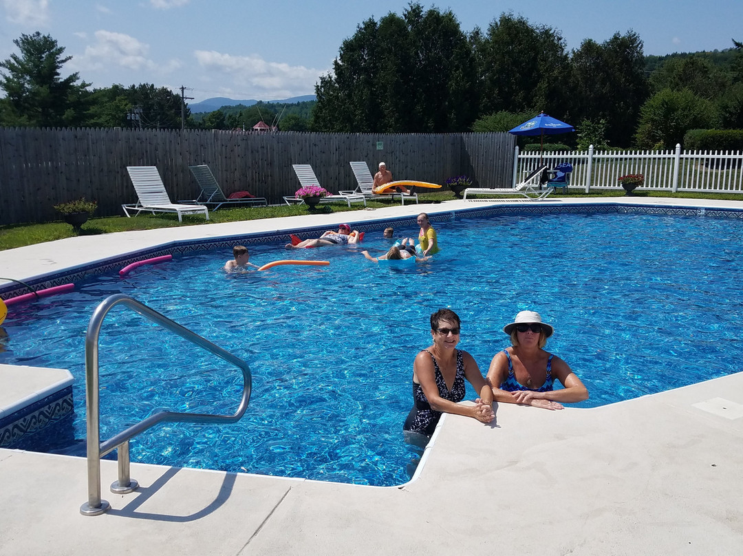 海军准将旅馆主图