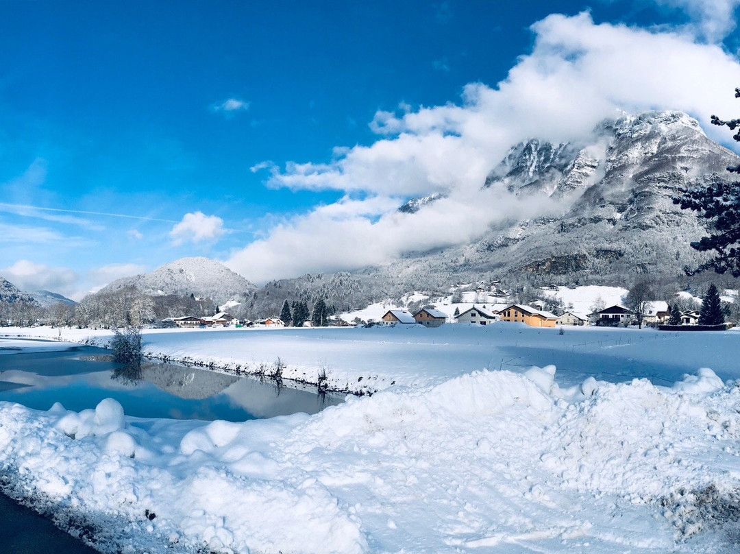 Lac de Flerier景点图片