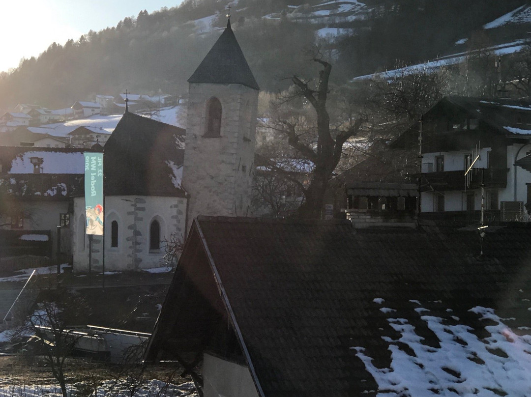 Church of St. Laurentiuskirche-Velturno必去景点