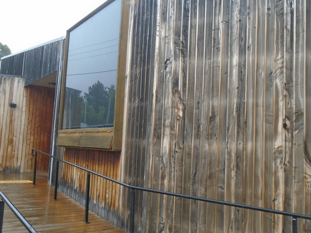 Art at The Point Gallery景点图片