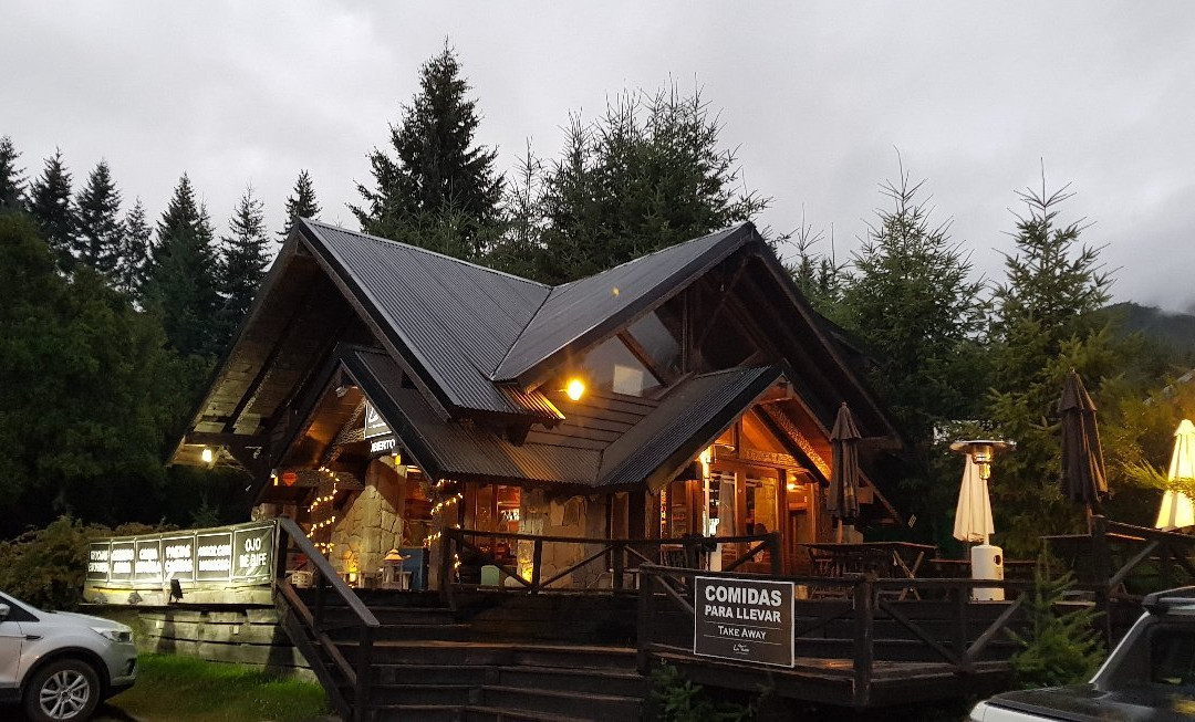 安哥斯度拉村餐馆和美食-La Tasca