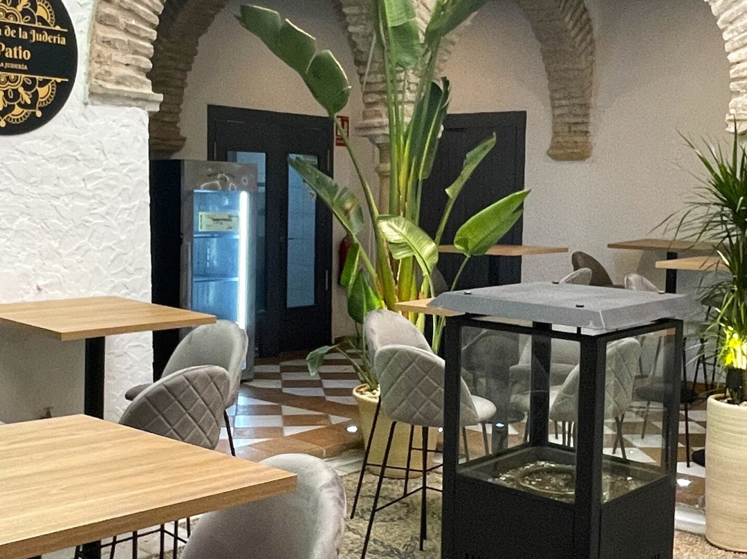 La Esquinita De La Judería El Patio
