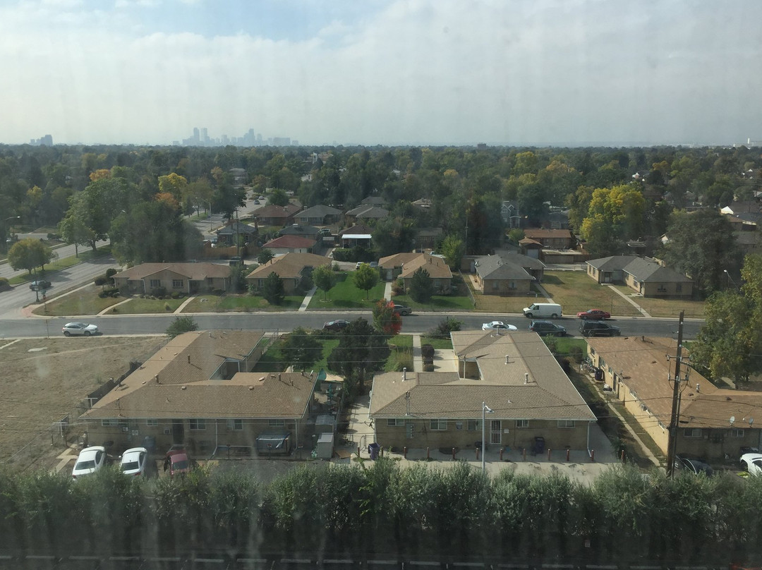 丹佛希尔顿逸林酒店主图