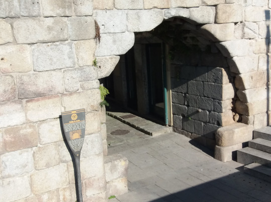 Postigo do Carvao-波尔图必去景点