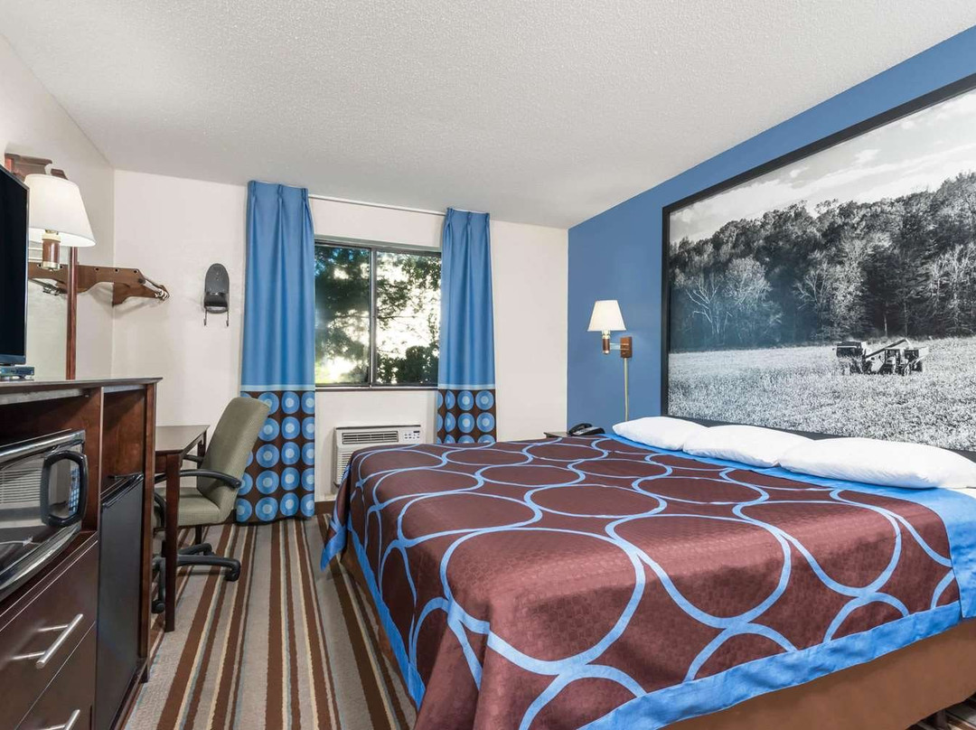 Super 8 by Wyndham Columbus主图