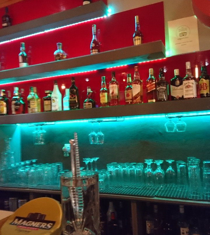 Antonis Cocktail Bar-科林比亚必去景点