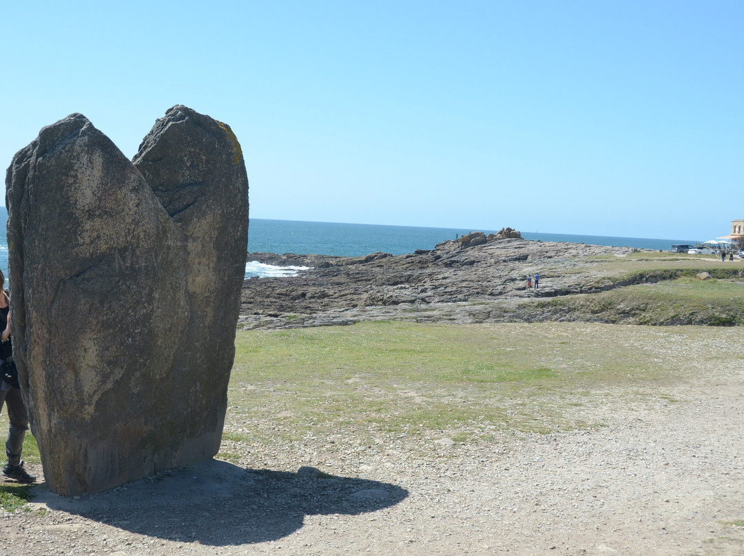 Menhir de Beg Er Goh Lannec-基伯龙必去景点