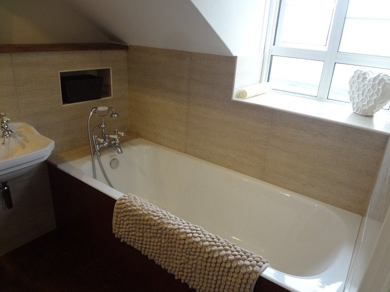 Victoria House主图