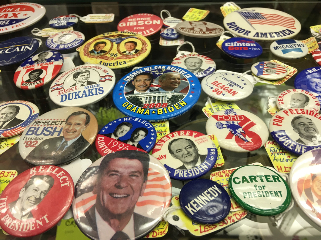 Powell Liberty Antique Mall-Powell必去景点