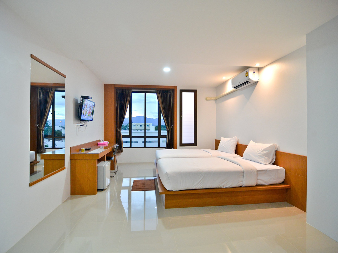 Sabuy Best Hotel Phayao主图