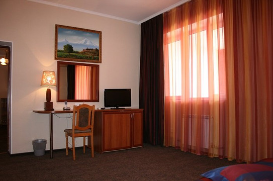 拉哈特酒店主图