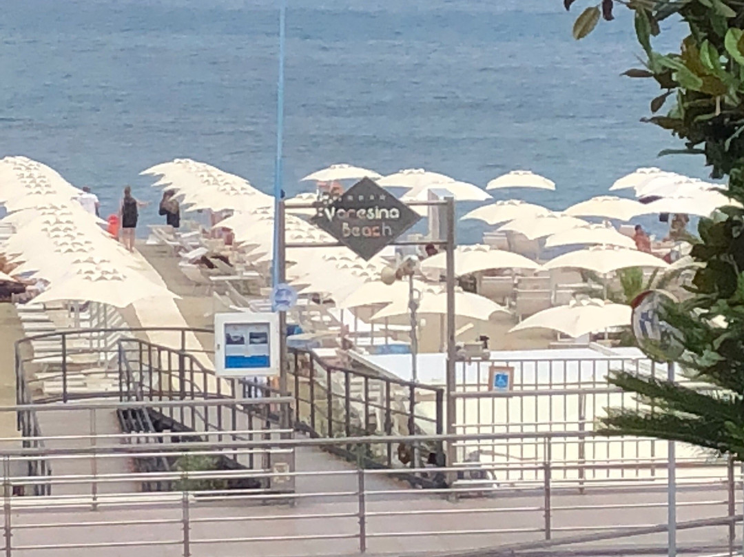Varesina Beach-洛阿诺必去景点