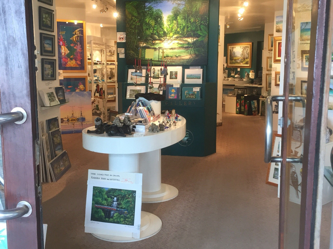 Village Gallery-棕榈湾必去景点