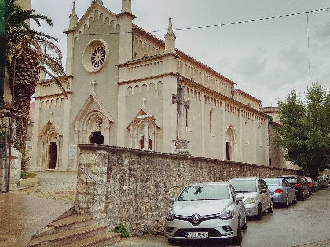 The Parish Church of St. Peter景点图片