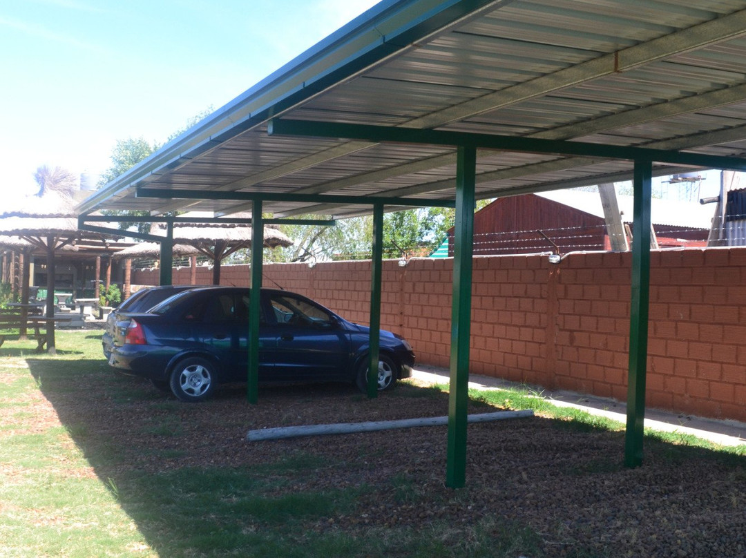 Jardines de Grateau主图