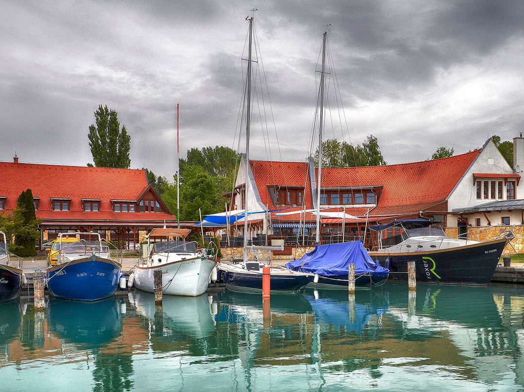Balatonfoi Yacht Club主图
