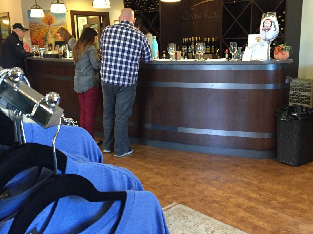 Wineries and Waterfalls Tour (Seatlle Tours)-西雅图必去景点