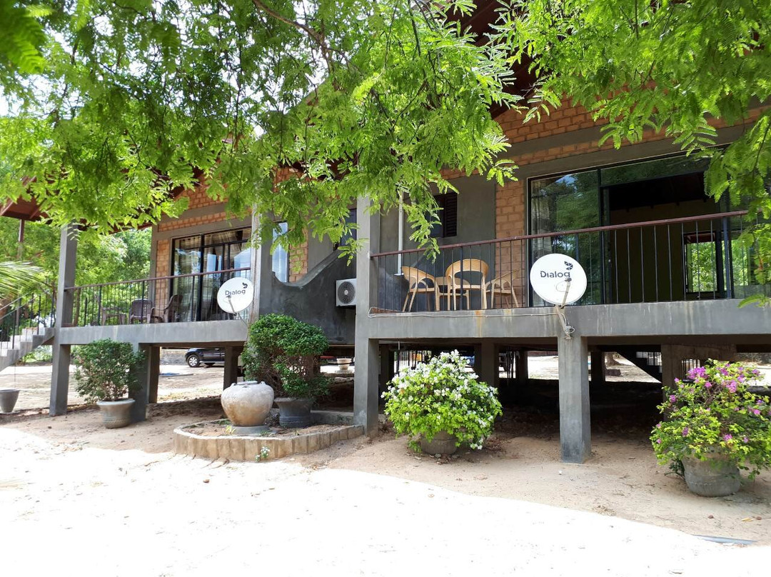 Weerawila酒店住宿-Sandalu Family