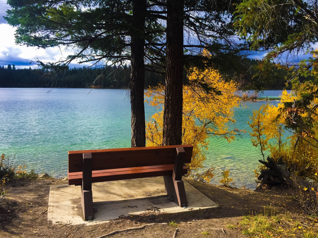 McConnell Lake Provincial Park景点图片