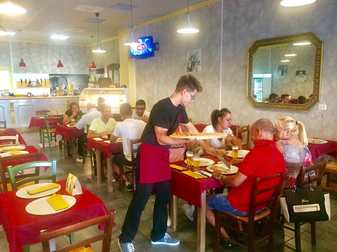 Pizzeria Mangia Mangia
