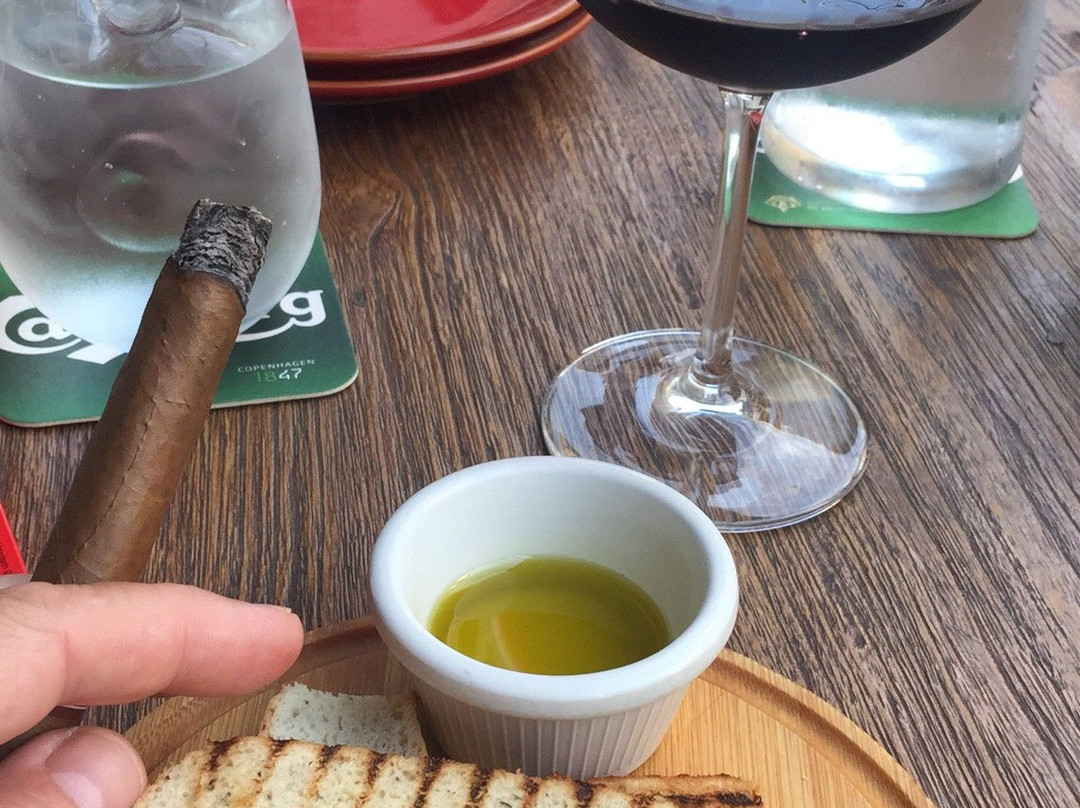 Elmira餐馆和美食-Noti Pub