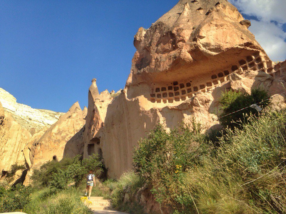 内夫谢希尔旅游景点-Zelve Open Air Museum