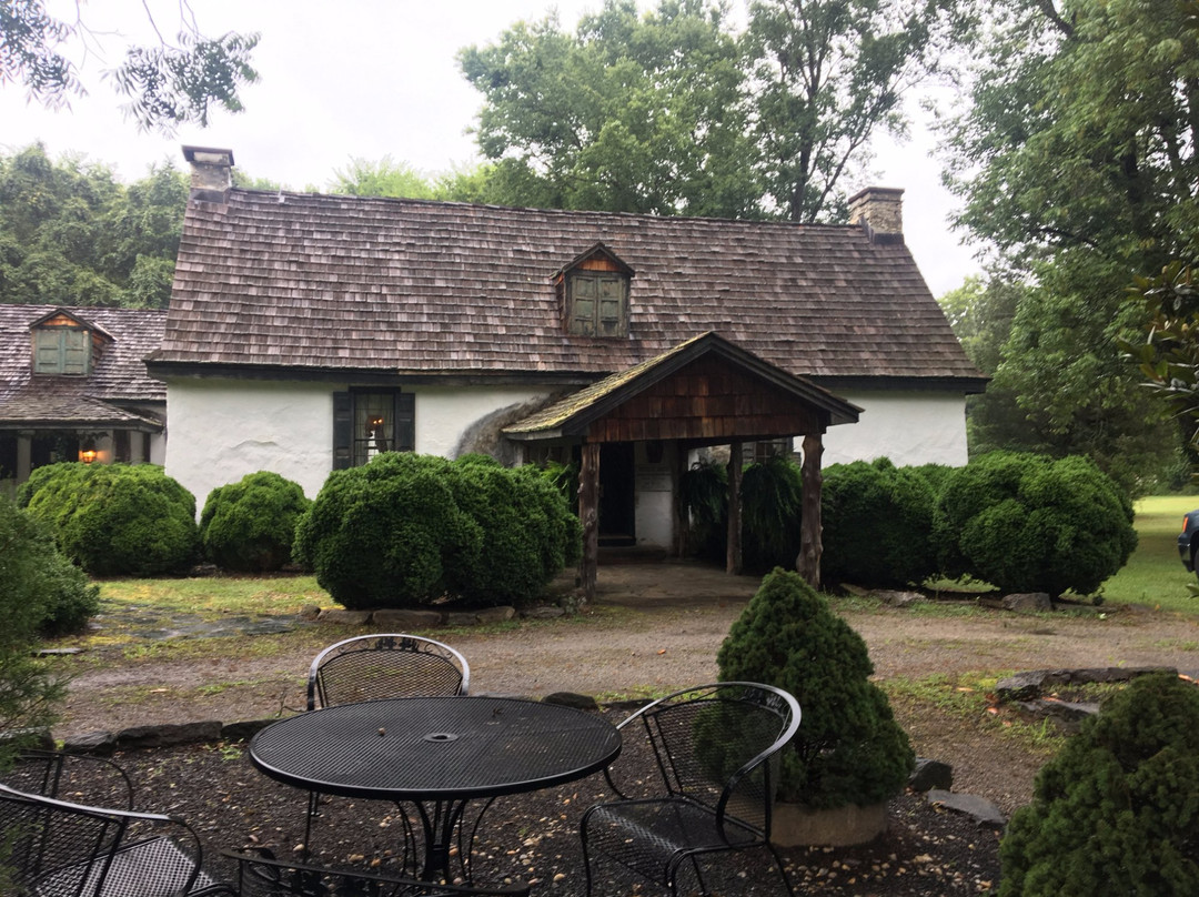 Lawrenceville餐馆和美食-Kennon House